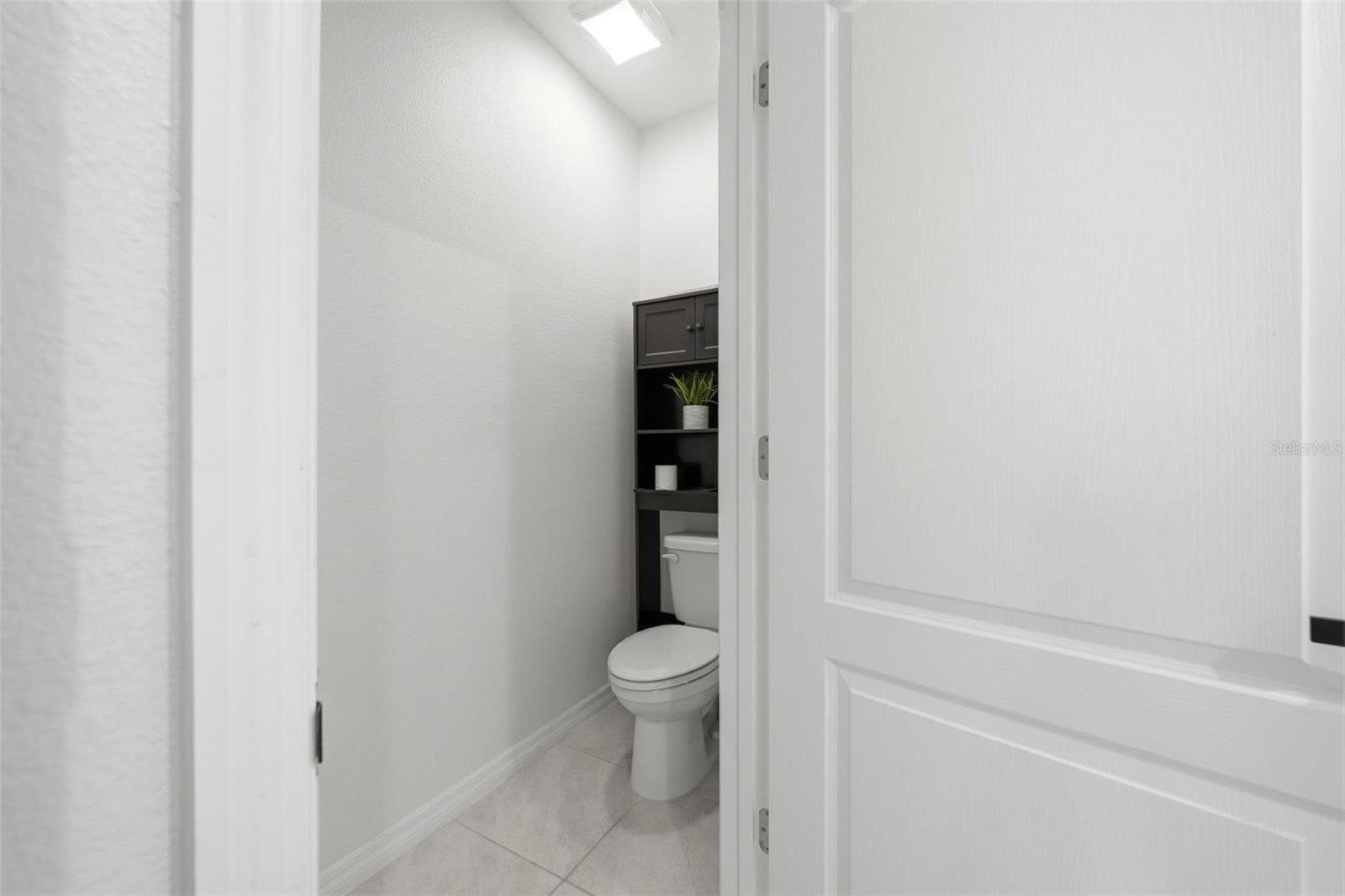 Single Family Residence at 30309 ARMENIA RD, LEESBURG, photo 12 of 58