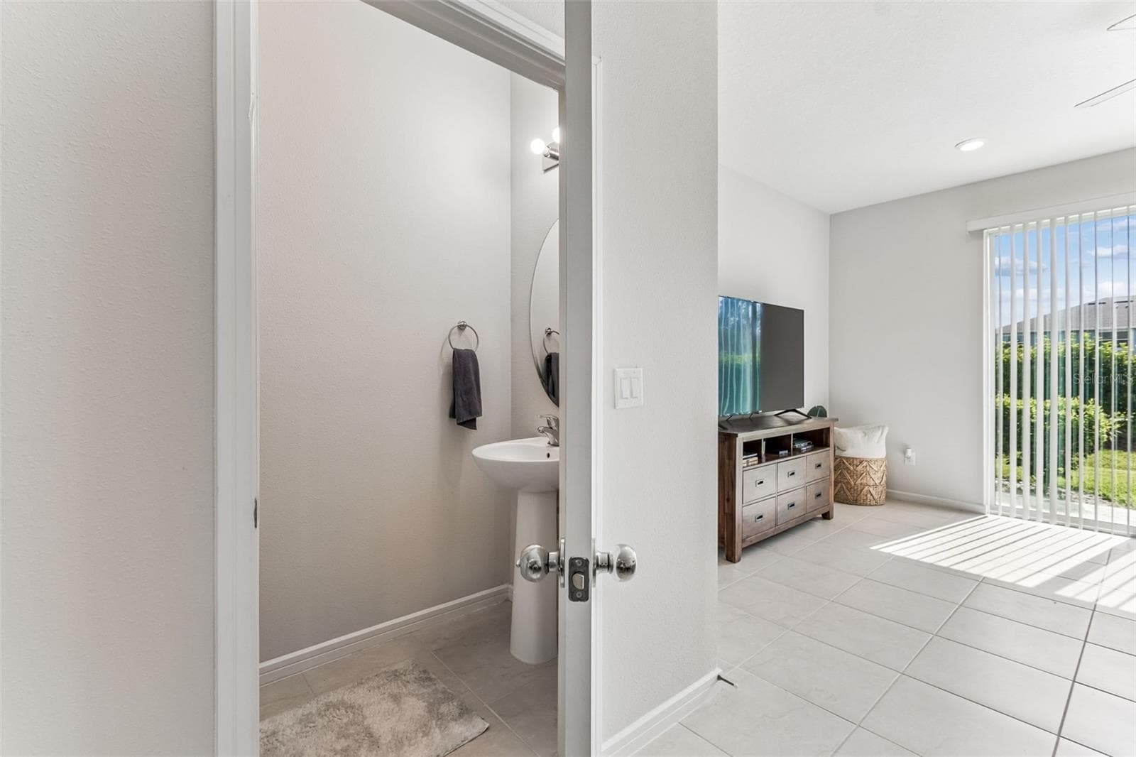Townhouse at 31357 AMBERVIEW BND, WESLEY CHAPEL, photo 12 of 65