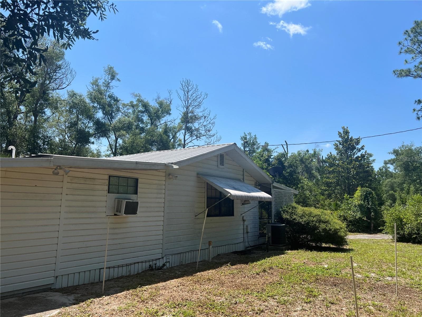 Single Family Residence at 203 SE 45 AVE, CROSS CITY, photo 14 of 48