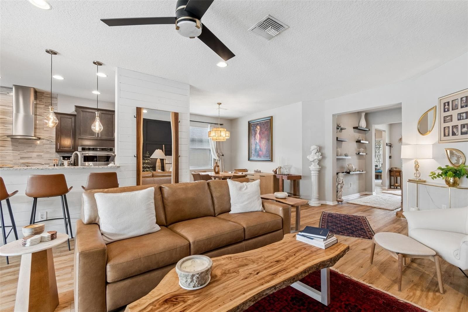 Single Family Residence at 7930 OLIVE BROOK DR, WESLEY CHAPEL, photo 14 of 45