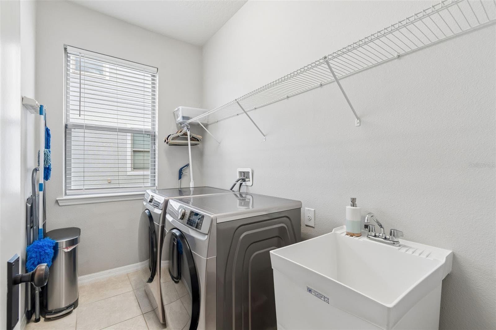 Single Family Residence at 7930 OLIVE BROOK DR, WESLEY CHAPEL, photo 16 of 45