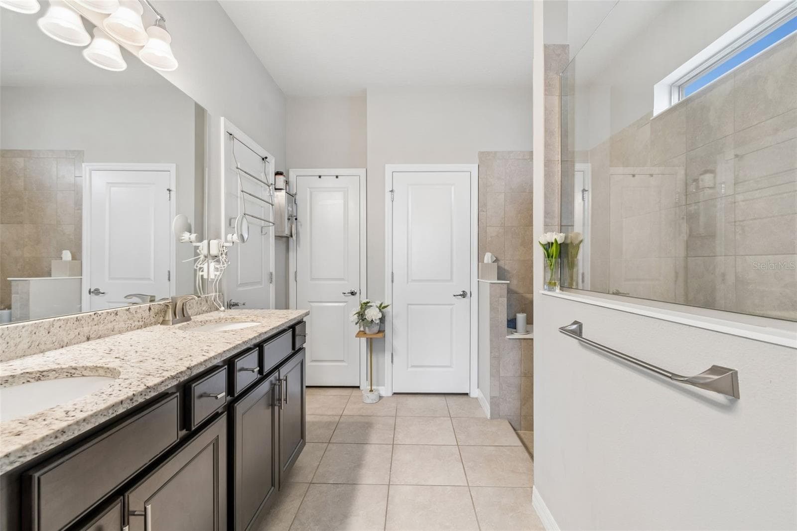 Single Family Residence at 7930 OLIVE BROOK DR, WESLEY CHAPEL, photo 20 of 45