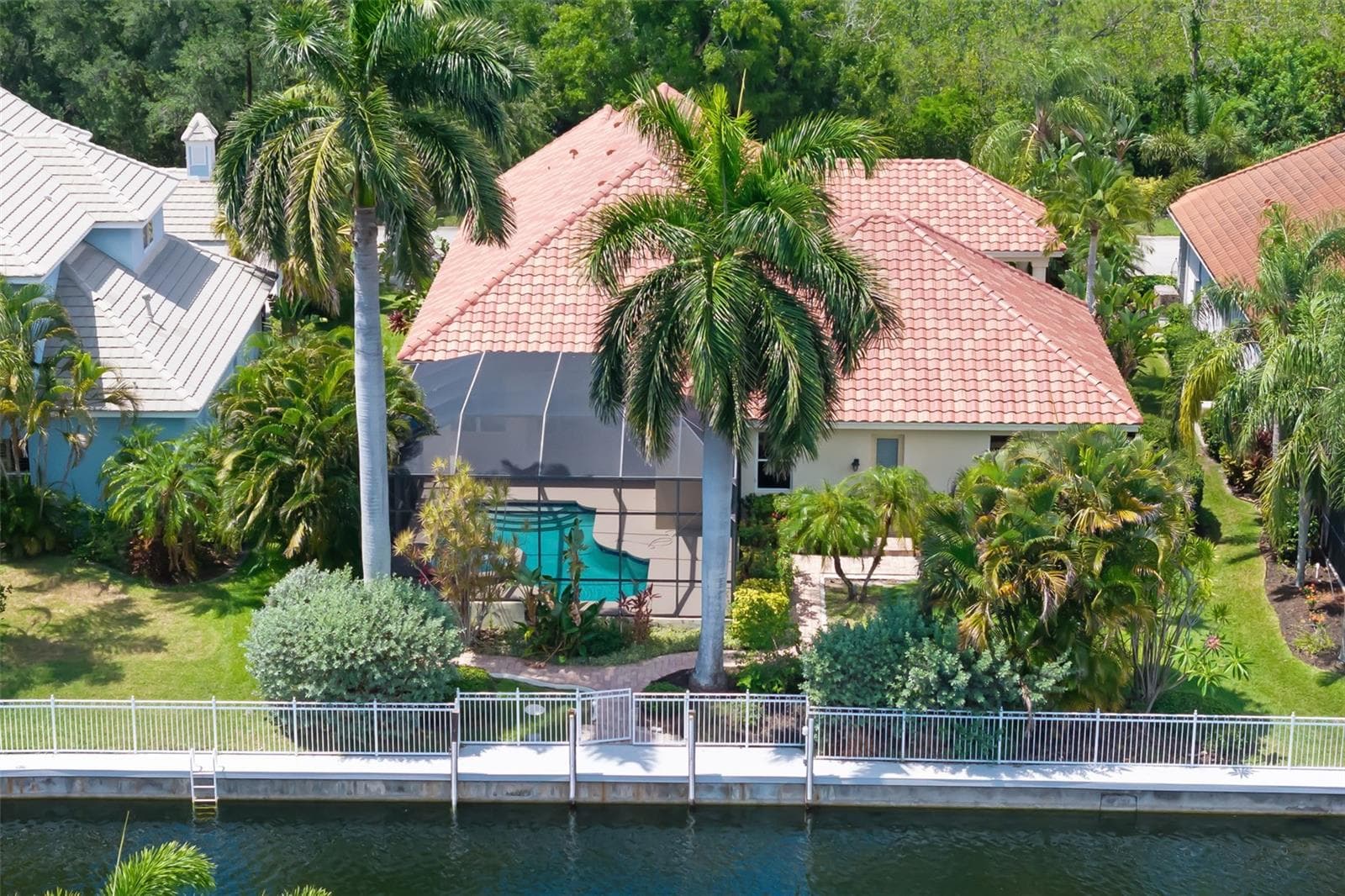 Walk to your boat, and enjoy your fresh-water canal for access to the Gulf. - 4770 MAINSAIL DR, BRADENTON