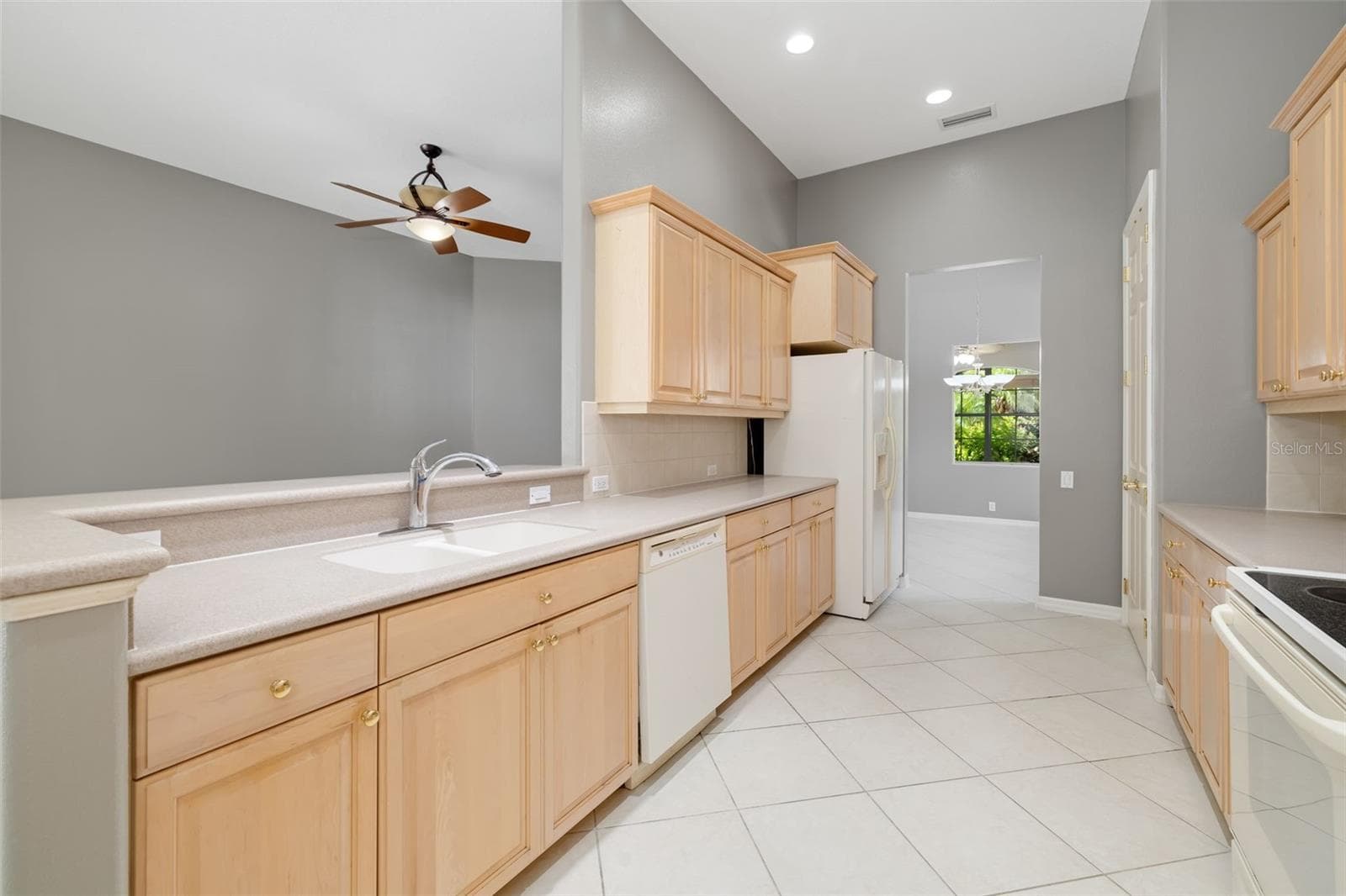 Single Family Residence at 4770 MAINSAIL DR, BRADENTON, photo 23 of 60