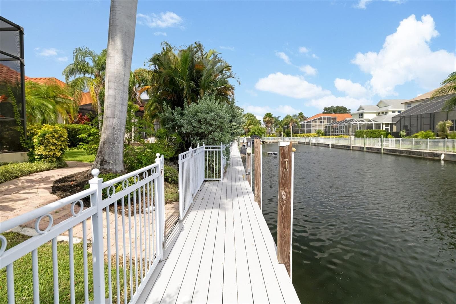 Dock in your backyard, perfect for the boat - 4770 MAINSAIL DR, BRADENTON