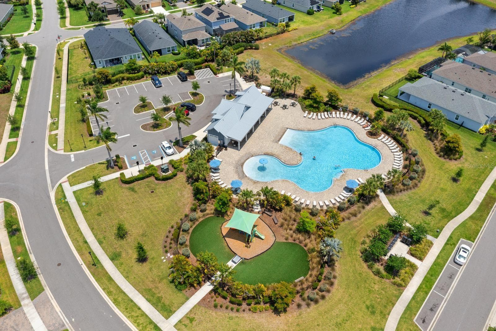 Single Family Residence at 5406 LIMELIGHT DR, APOLLO BEACH, photo 35 of 37