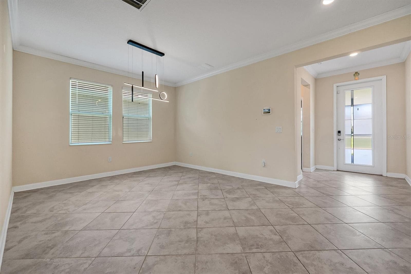 Main Entrance/Foyer/Formal Dining - 12151 IMAGINARY WAY, ORLANDO