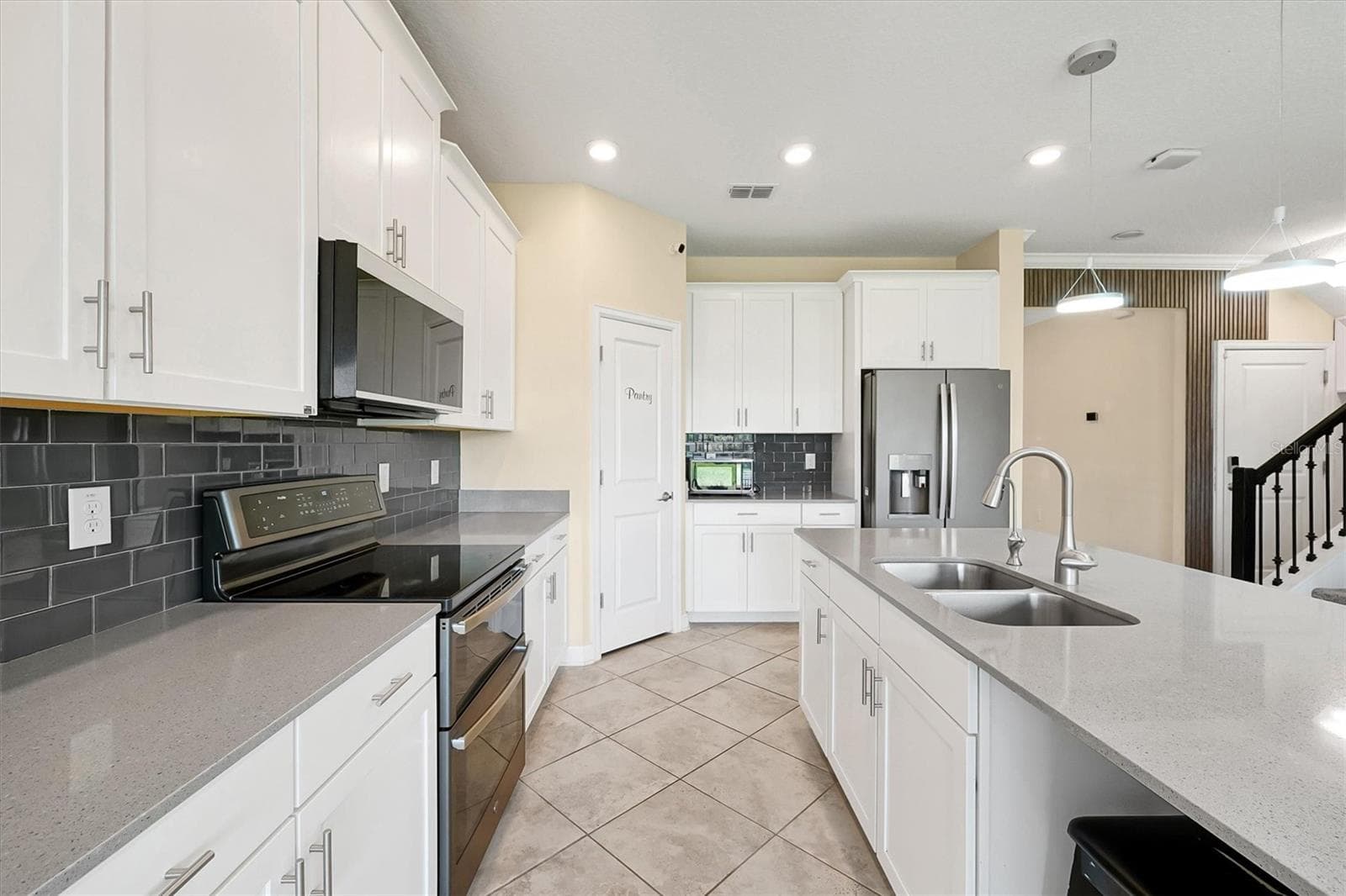 Single Family Residence at 12151 IMAGINARY WAY, ORLANDO, photo 13 of 92