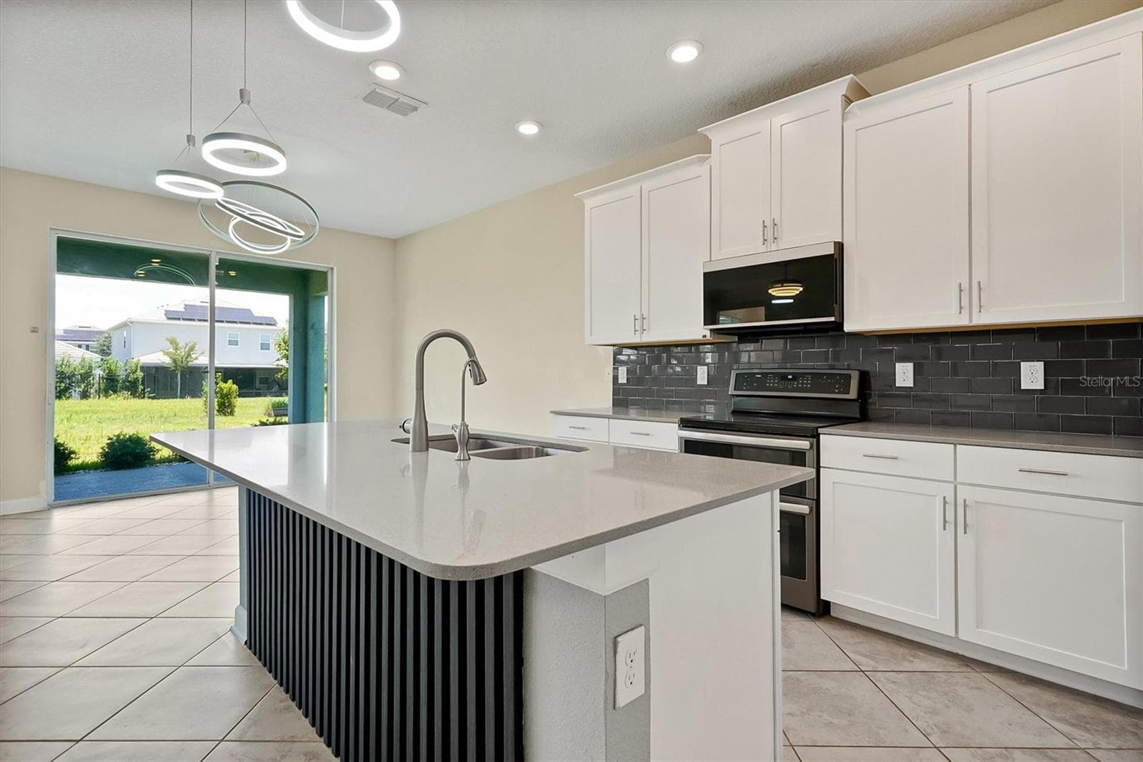 Single Family Residence at 12151 IMAGINARY WAY, ORLANDO, photo 14 of 92