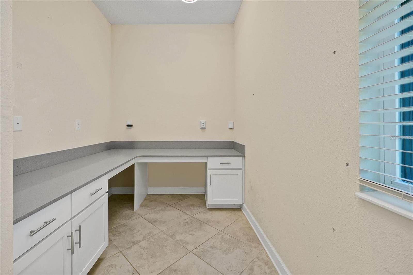 Office space - 12151 IMAGINARY WAY, ORLANDO