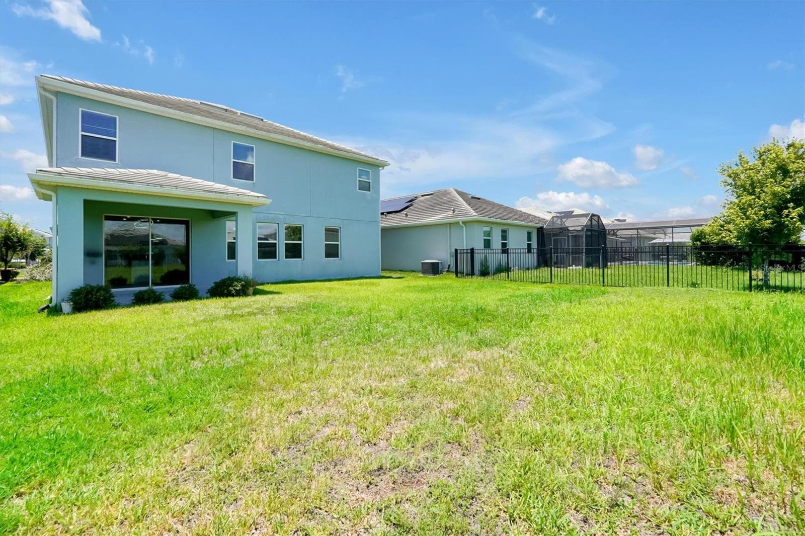 Backyard with pool oasis potential - 12151 IMAGINARY WAY, ORLANDO