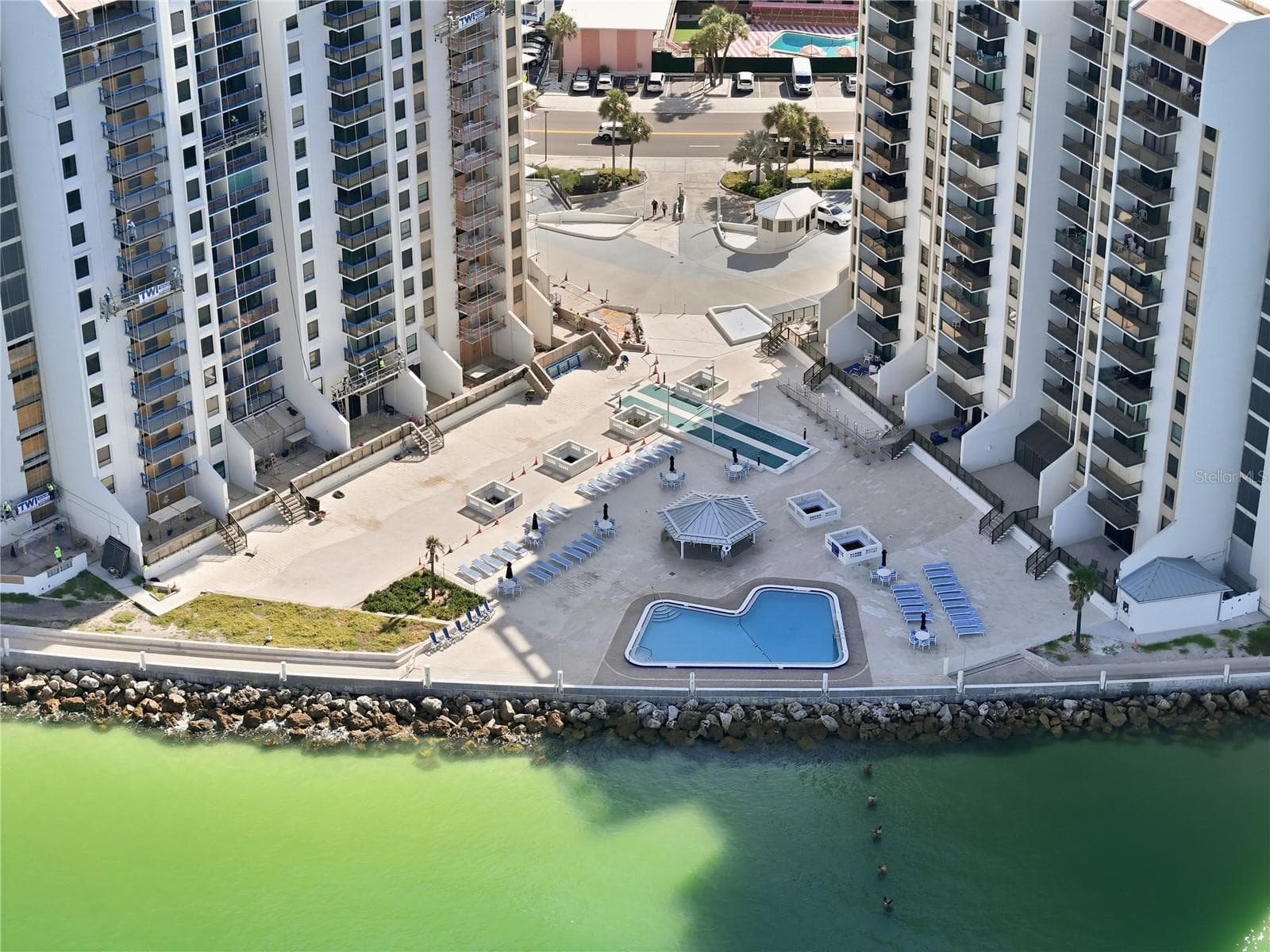 Condominium at 450 S GULFVIEW BLVD #301, CLEARWATER BEACH, photo 4 of 31