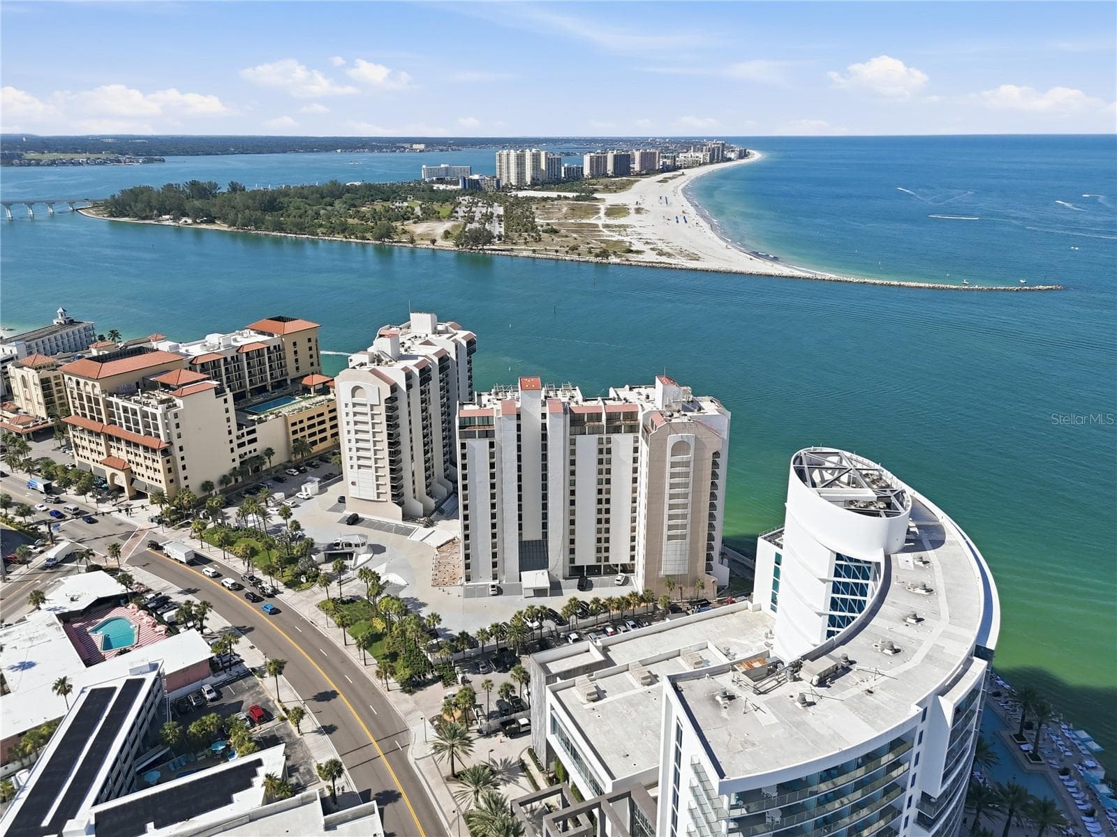 Condominium at 450 S GULFVIEW BLVD #301, CLEARWATER BEACH, photo 6 of 31