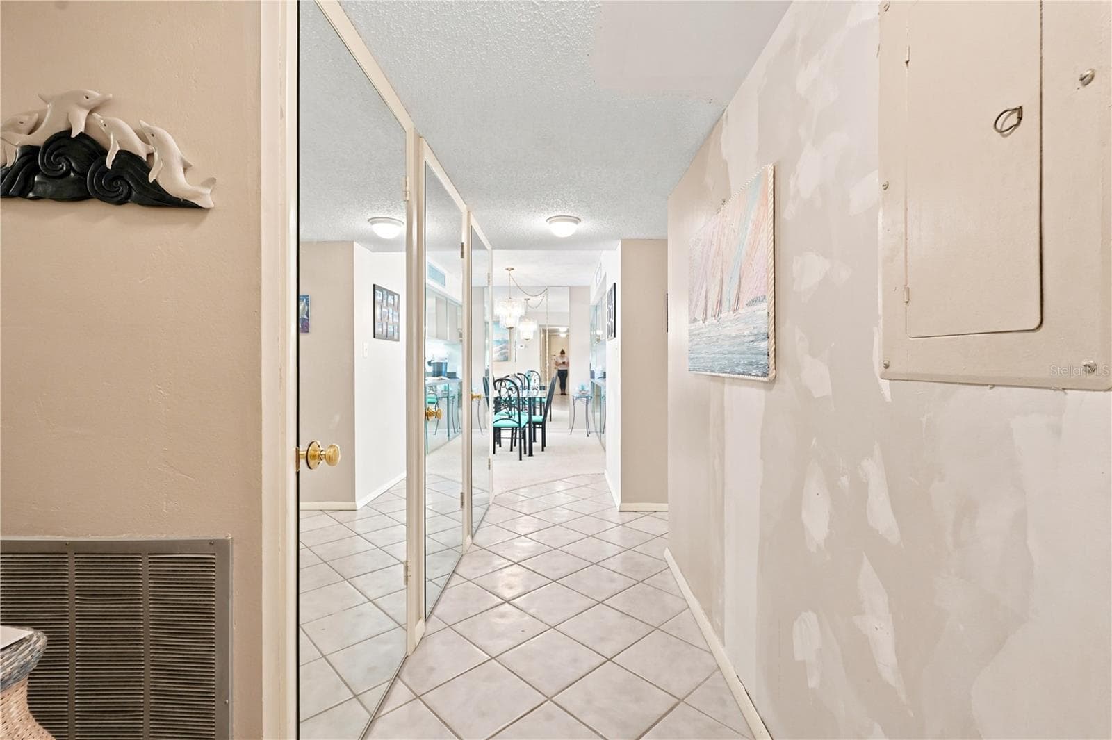 Condominium at 450 S GULFVIEW BLVD #301, CLEARWATER BEACH, photo 11 of 31