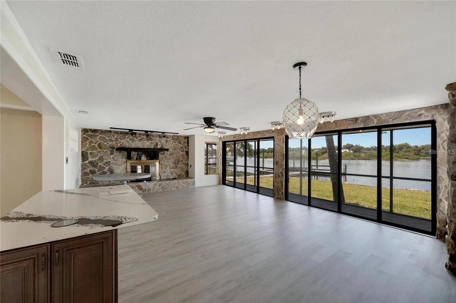 Single Family Residence at 9307 RIVER COVE DR, RIVERVIEW, photo 34 of 85