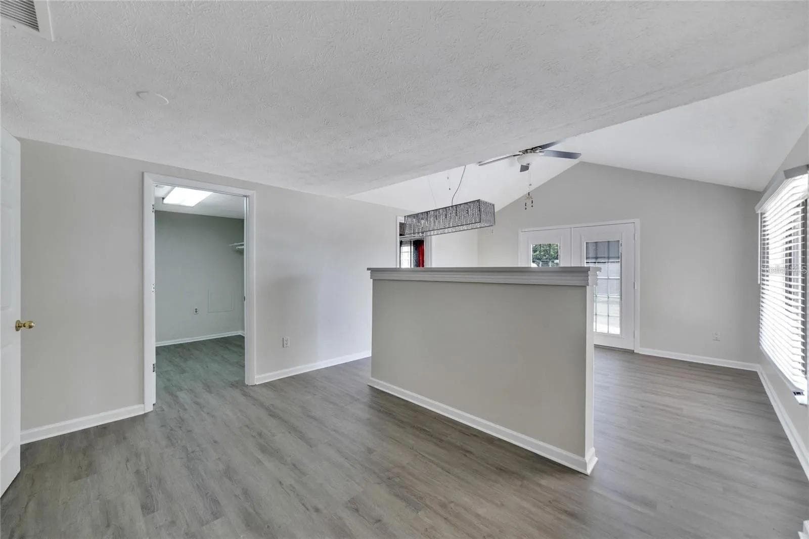 Single Family Residence at 9307 RIVER COVE DR, RIVERVIEW, photo 35 of 85