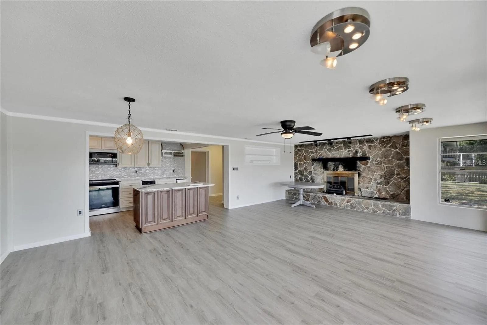 Single Family Residence at 9307 RIVER COVE DR, RIVERVIEW, photo 74 of 85