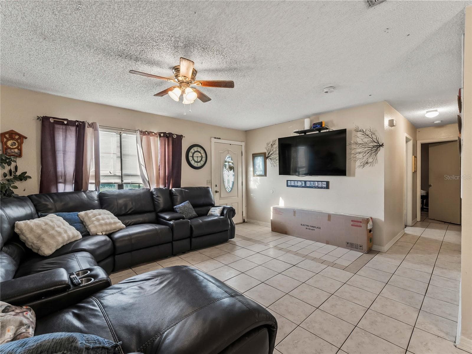 LivingRoom_1018RedBayTer_PortCharlotte_OpenConcept_Corner.jpg - 1018 RED BAY TER NW, PORT CHARLOTTE