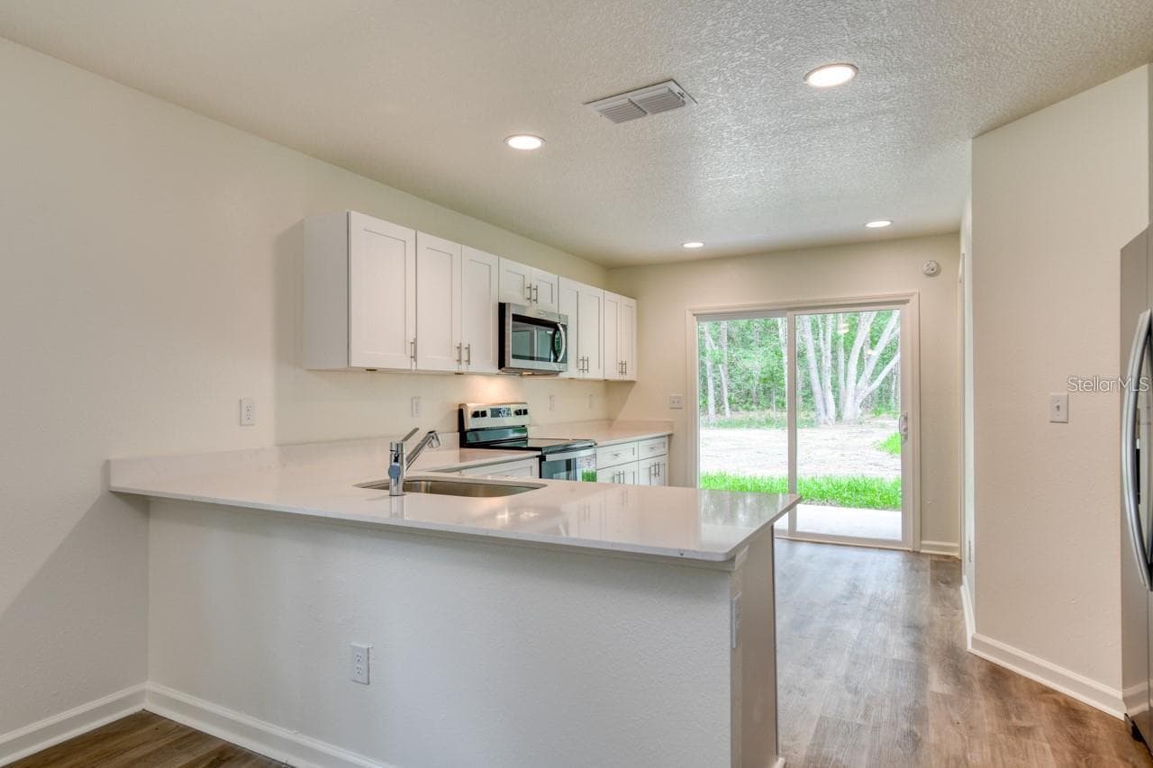 Single Family Residence at 10010 MCMAHON AVE, HASTINGS, photo 5 of 22