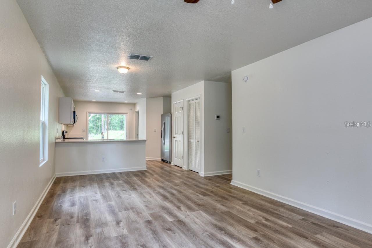 Single Family Residence at 10010 MCMAHON AVE, HASTINGS, photo 7 of 22