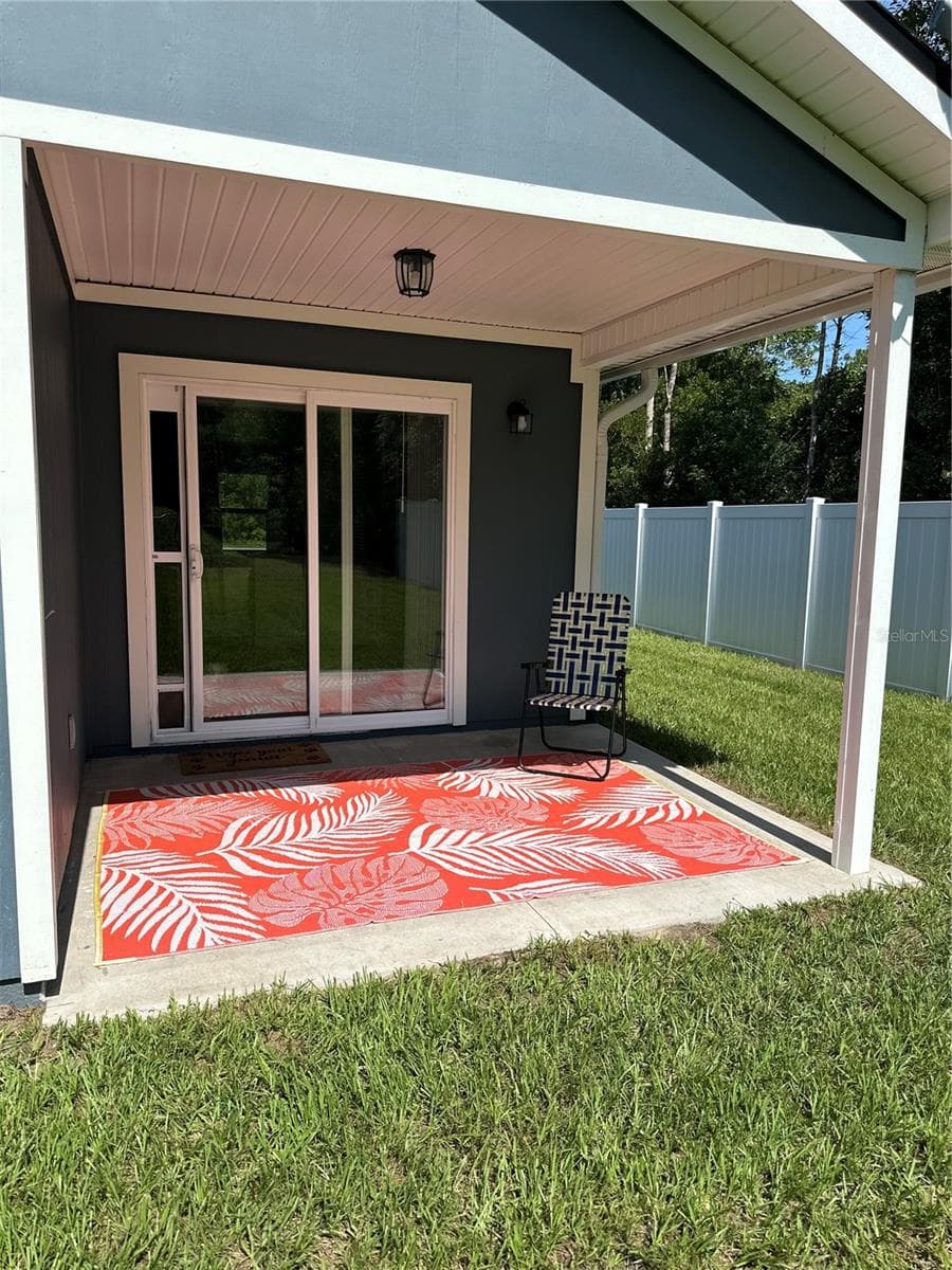 Back patio - 10010 MCMAHON AVE, HASTINGS