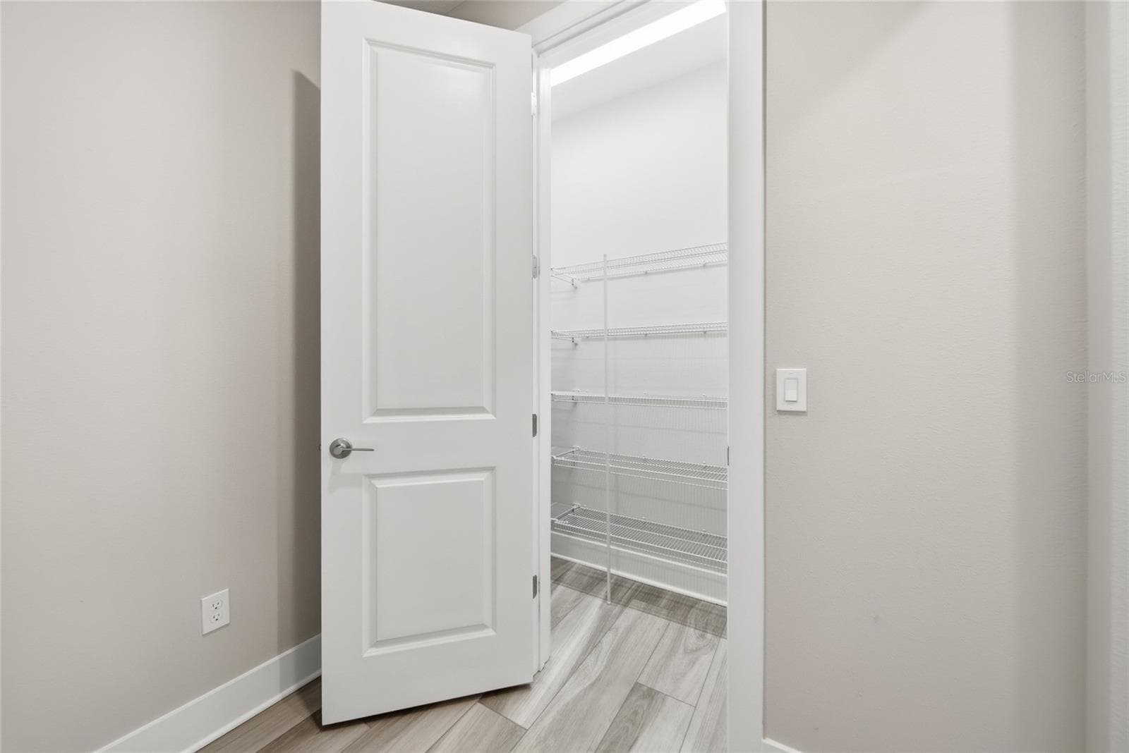 Townhouse at 31887 ANCHOR POINT DR, WESLEY CHAPEL, photo 11 of 48