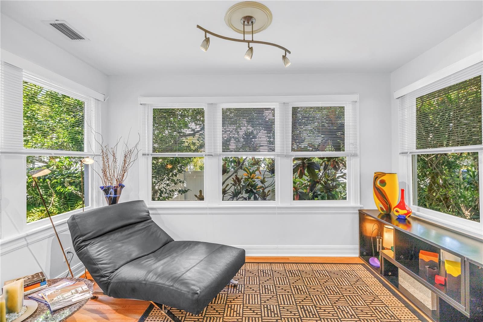 Single Family Residence at SNELLS C PERRY NORTH SHORE ADD REP, ST PETERSBURG, photo 11 of 70