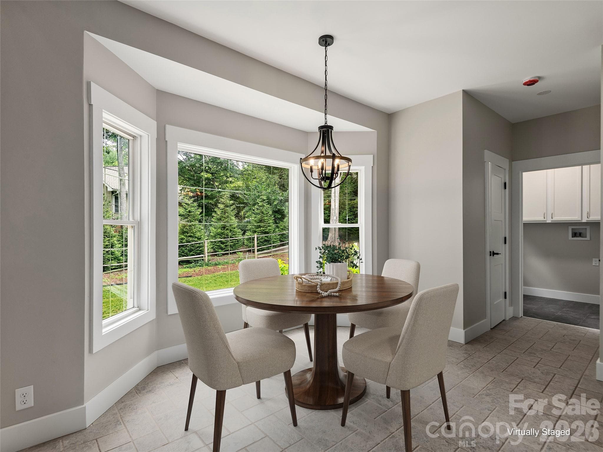 Single Family Residence at 104 Arrowood Lane, Hendersonville, photo 8 of 36