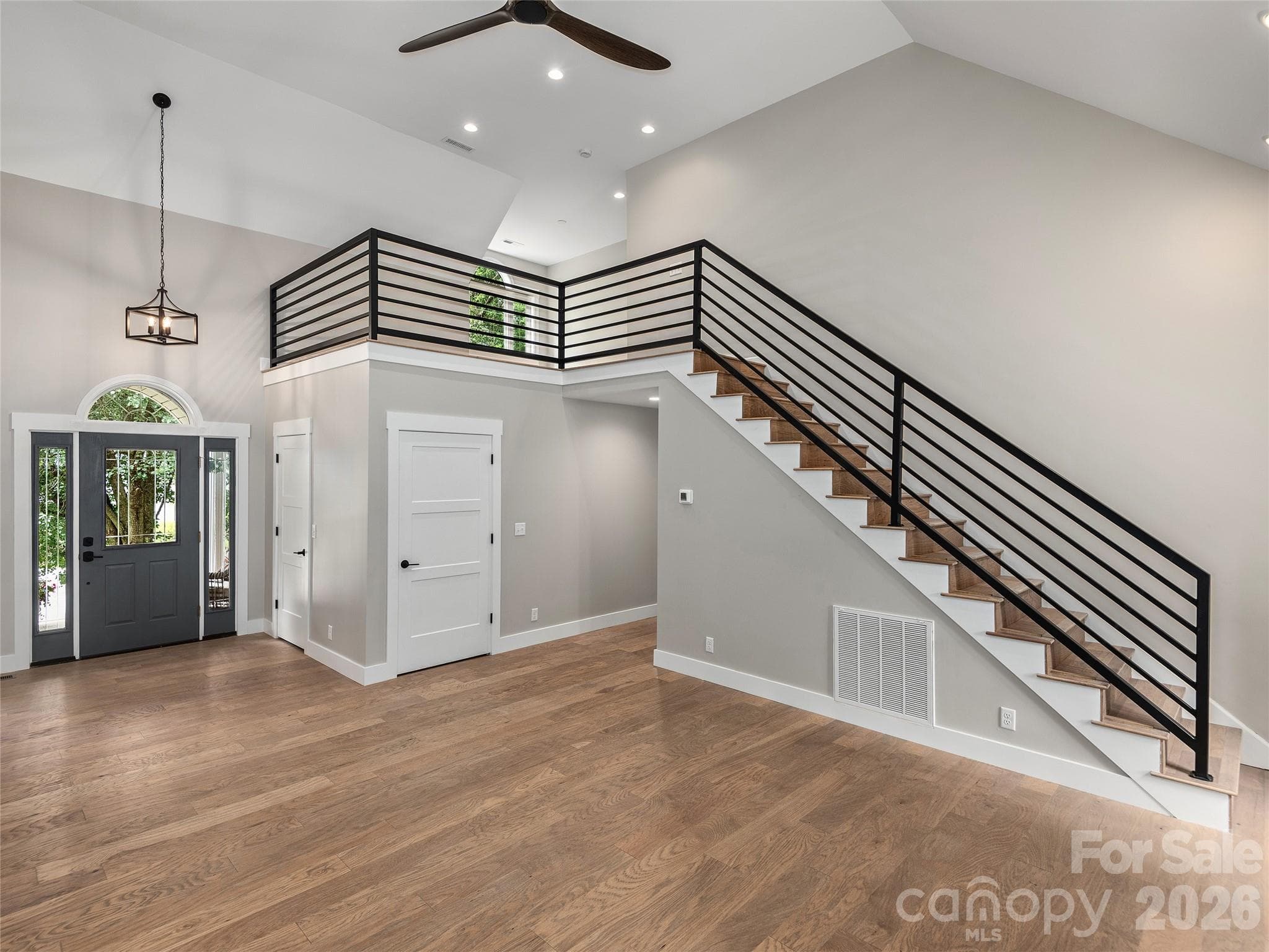 Single Family Residence at 104 Arrowood Lane, Hendersonville, photo 16 of 36