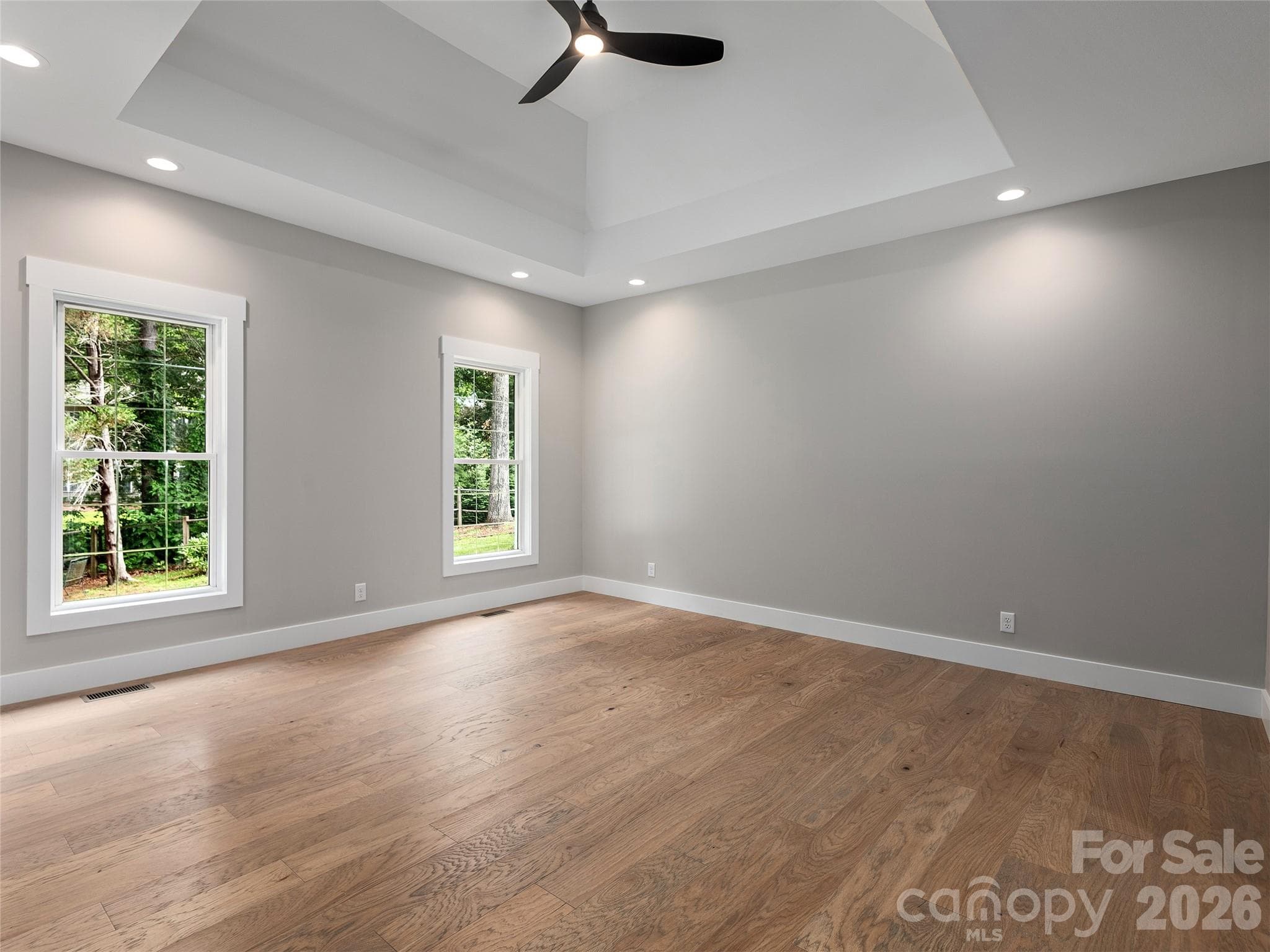 Single Family Residence at 104 Arrowood Lane, Hendersonville, photo 18 of 36