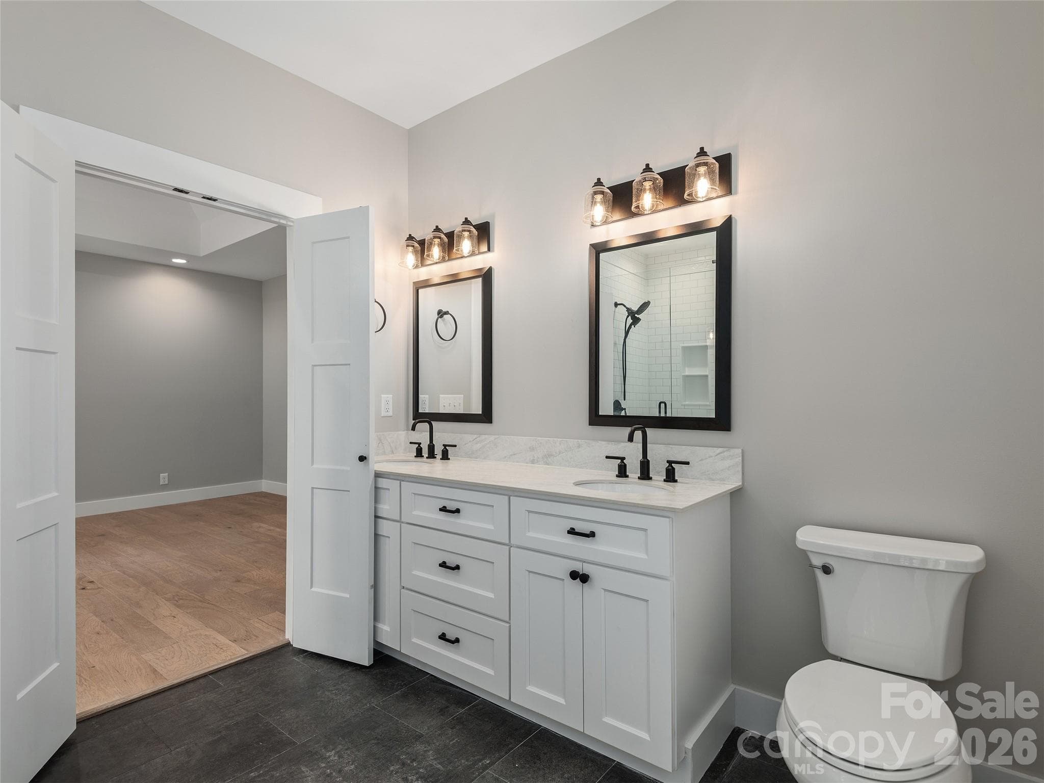 Single Family Residence at 104 Arrowood Lane, Hendersonville, photo 21 of 36