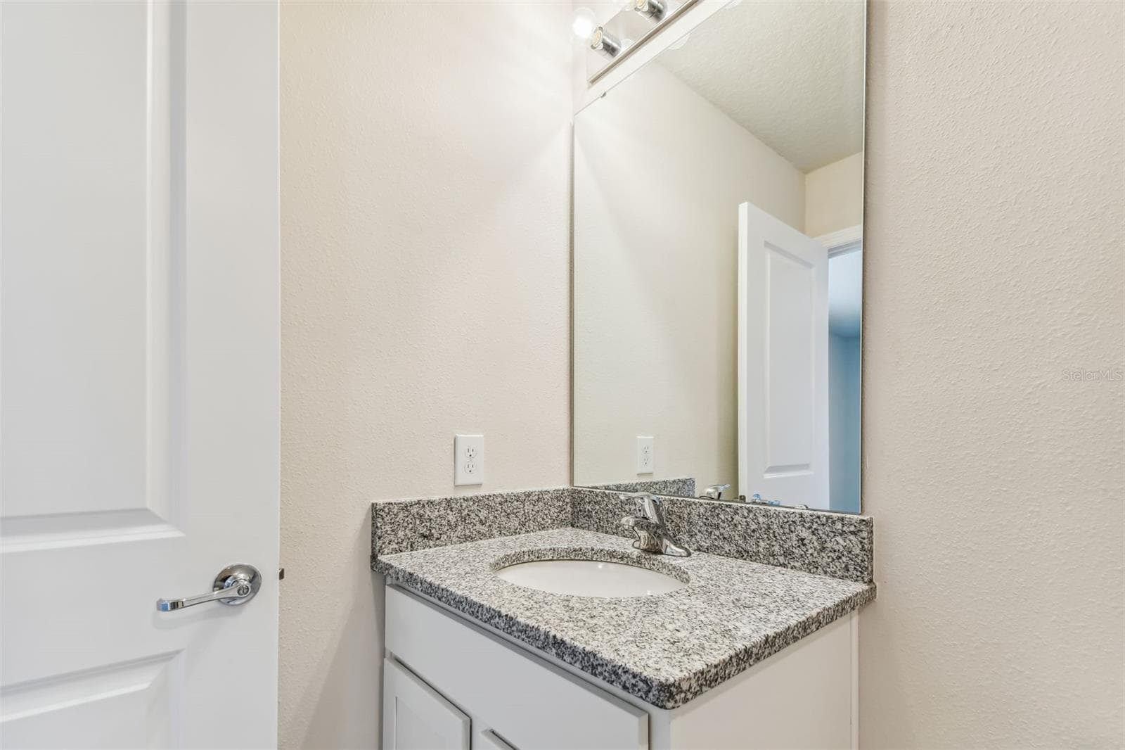 Model Representation - 33411 BARNEBROOK DR, WESLEY CHAPEL
