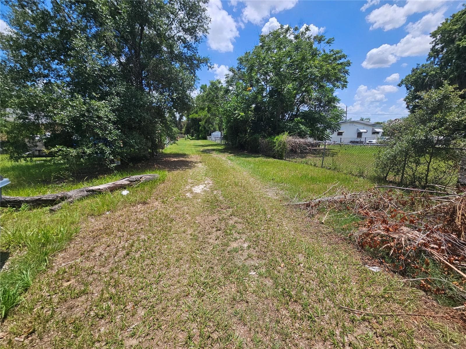 Rear 15' wide alley view - 0 DELMAR ST, DADE CITY