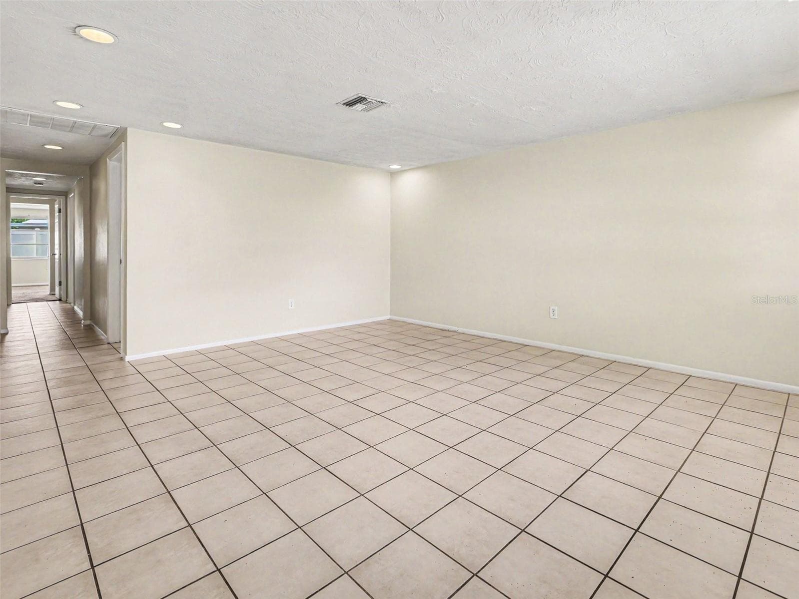 Single Family Residence at 3609 TRUMAN DR, HOLIDAY, photo 7 of 21