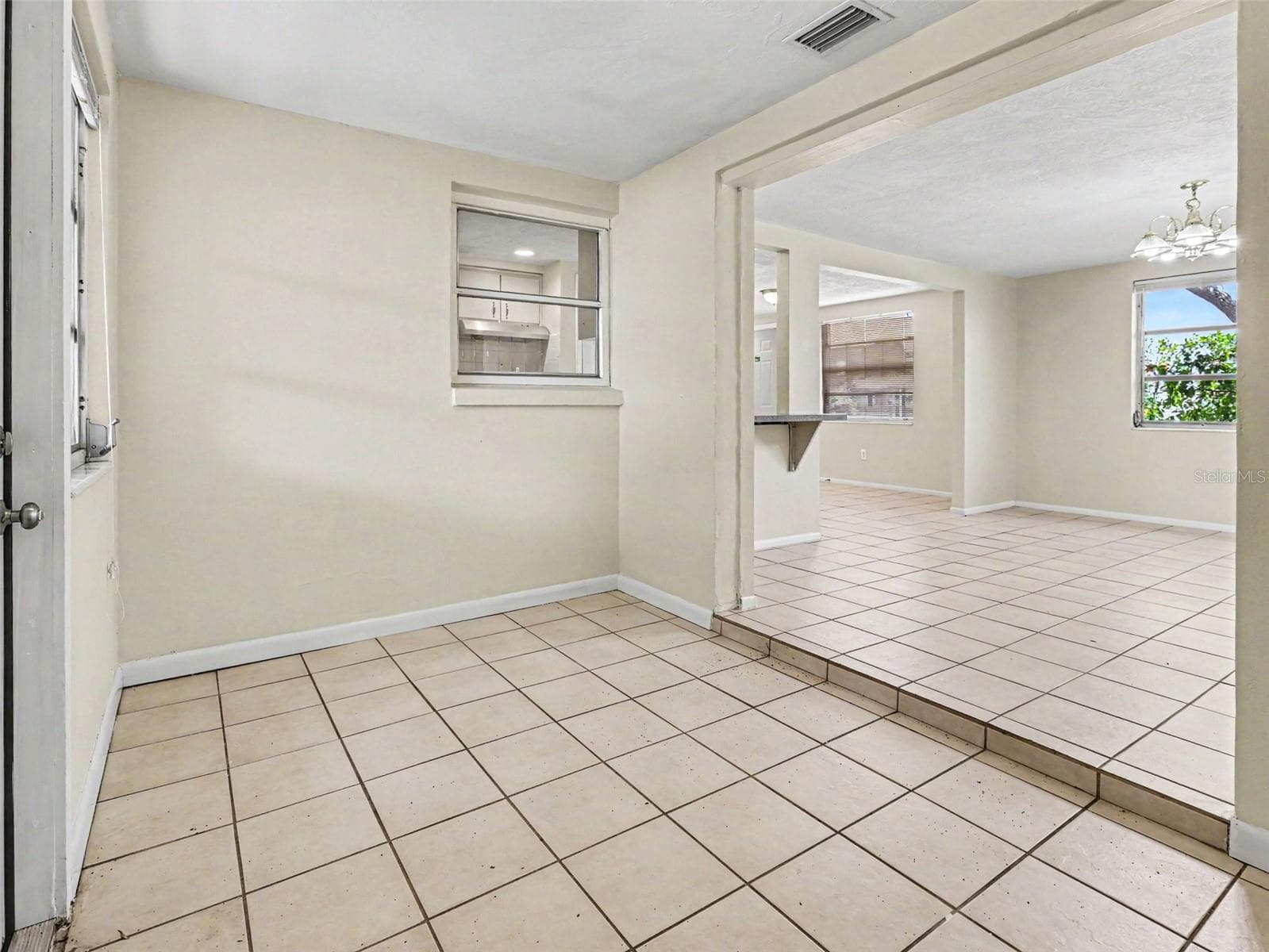 Single Family Residence at 3609 TRUMAN DR, HOLIDAY, photo 10 of 21