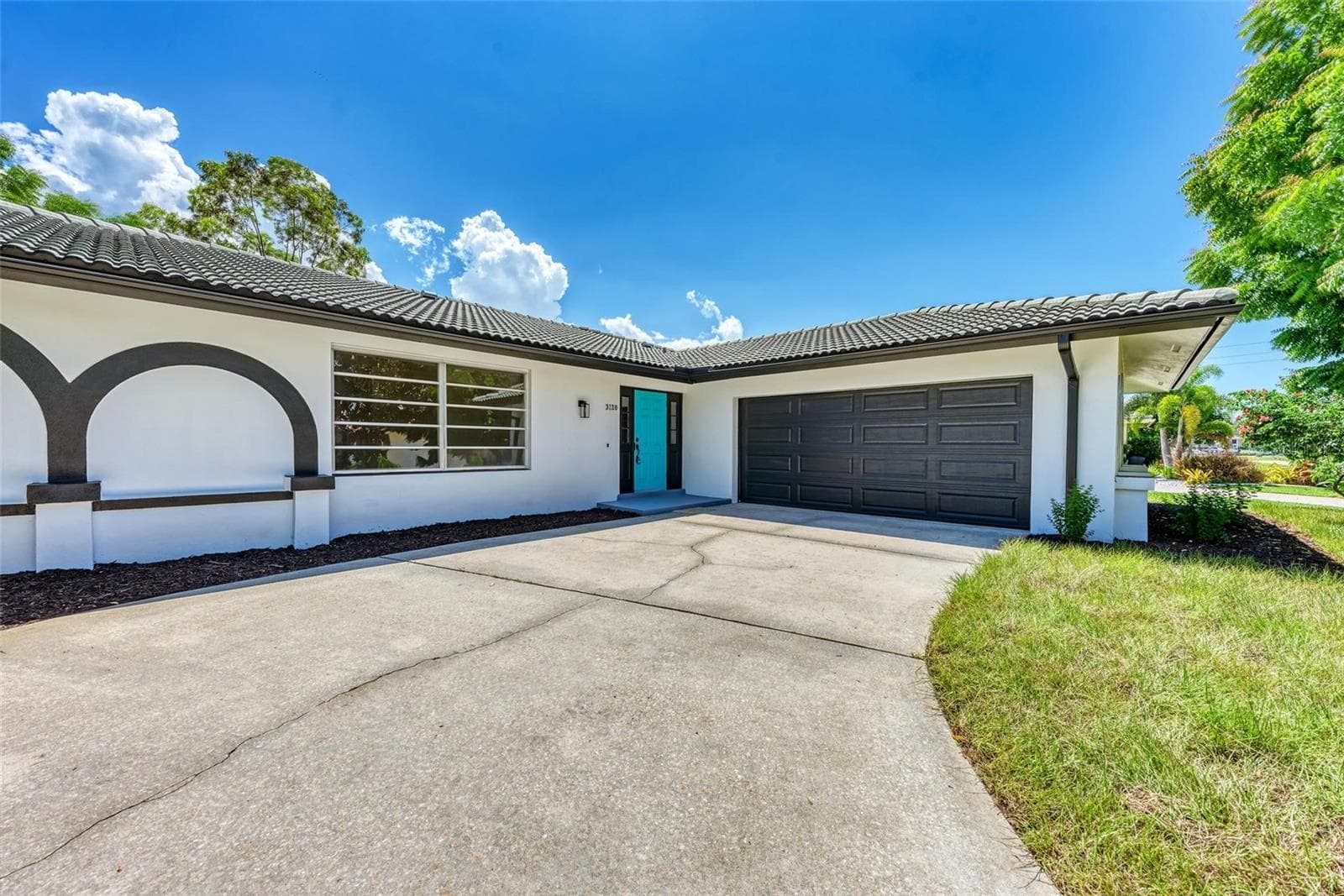 3120 GUADALUPE DR