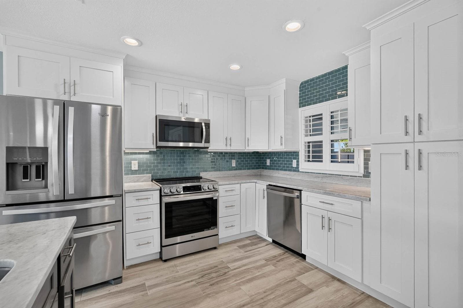 Half Duplex at 1136 HARBOUR POINT DR, PORT ORANGE, photo 2 of 57