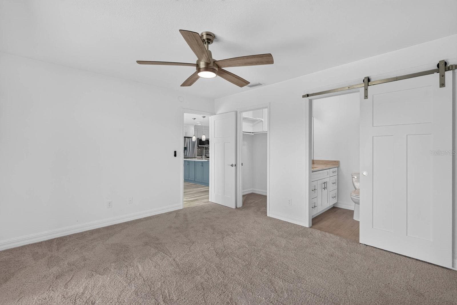 Half Duplex at 1136 HARBOUR POINT DR, PORT ORANGE, photo 20 of 57