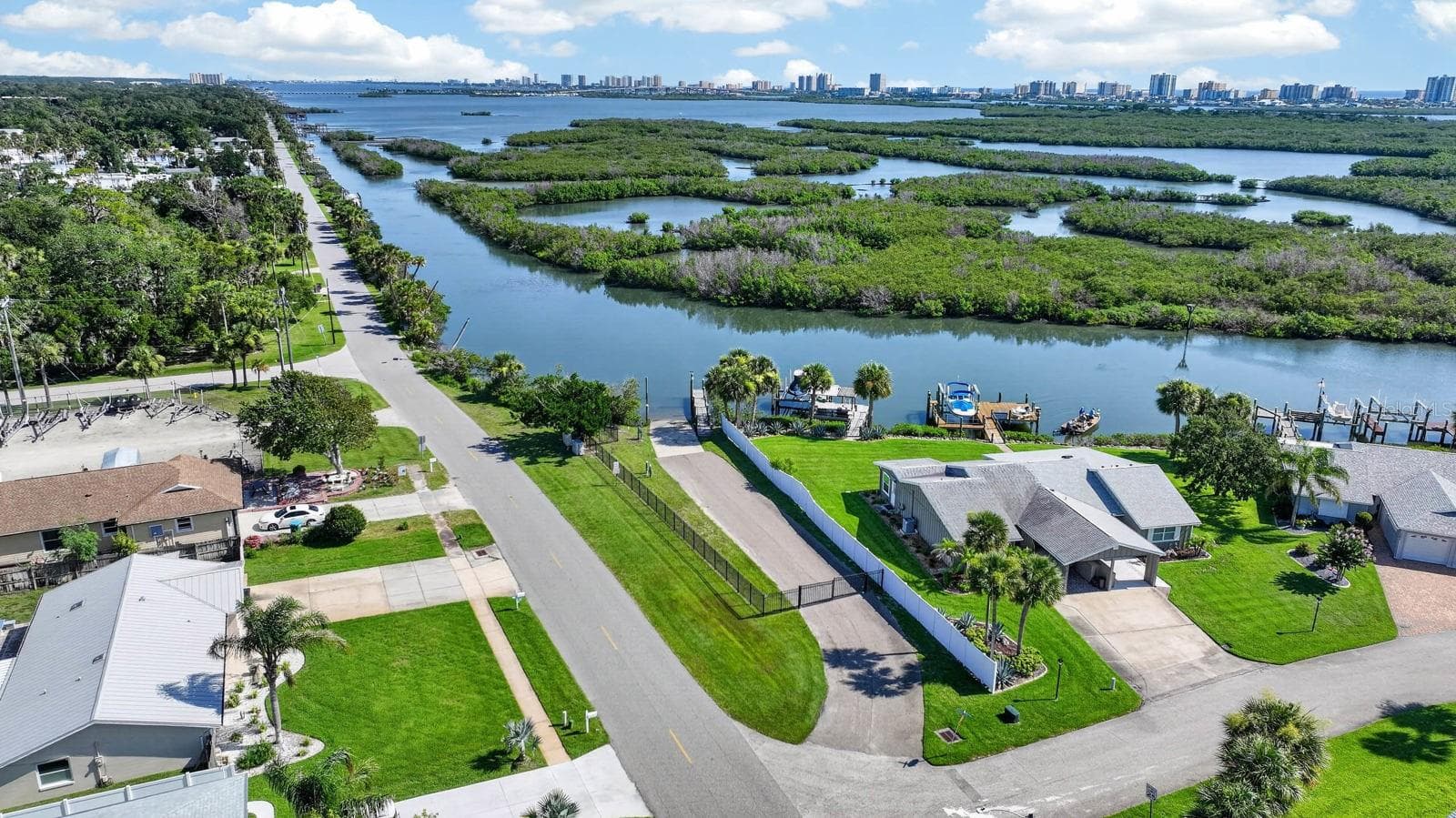 Half Duplex at 1136 HARBOUR POINT DR, PORT ORANGE, photo 49 of 57