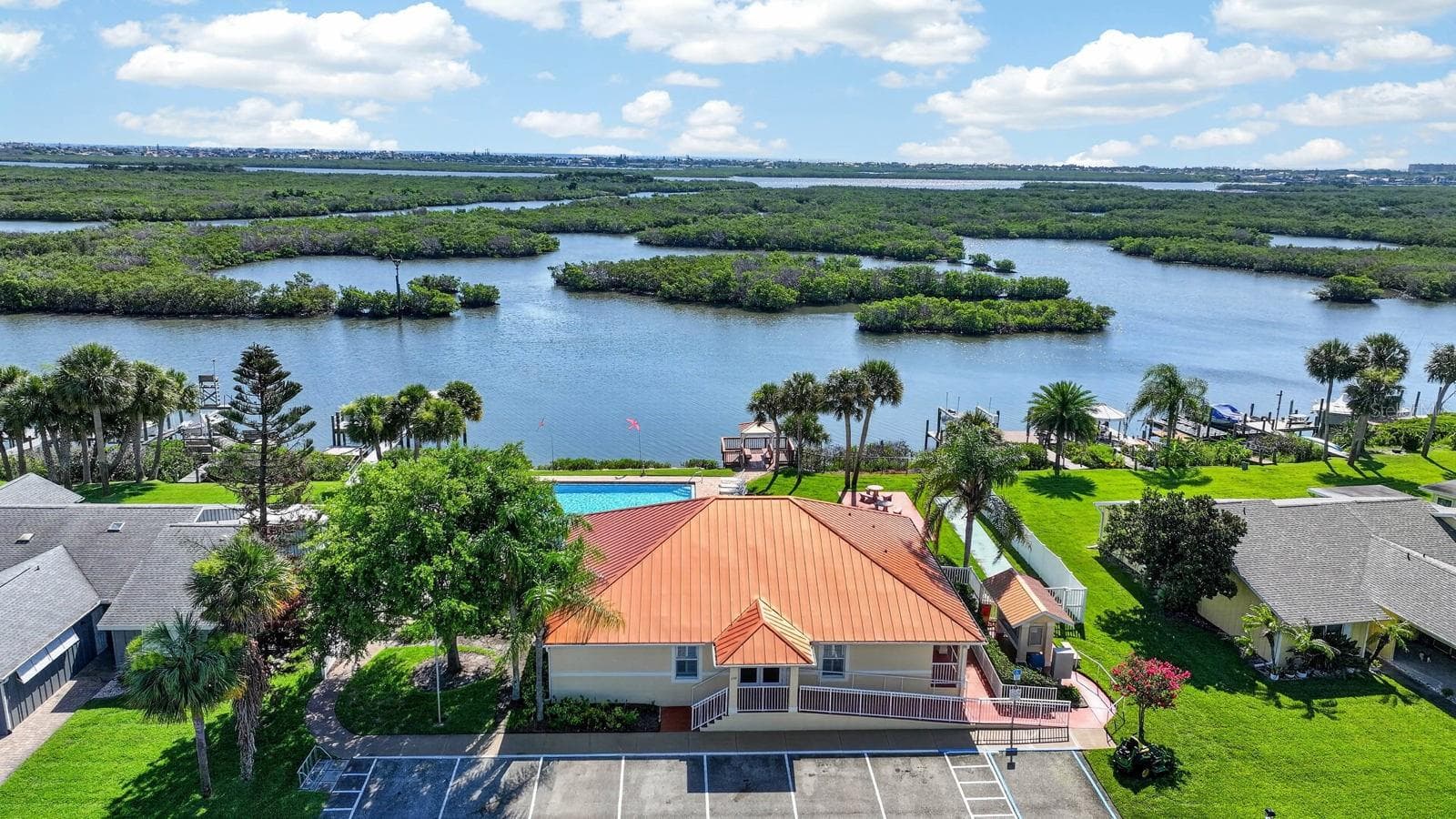 Half Duplex at 1136 HARBOUR POINT DR, PORT ORANGE, photo 53 of 57