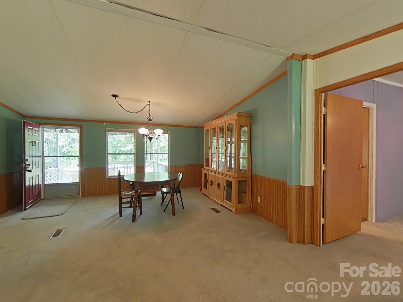 Formal Dining/Family Room - Clover