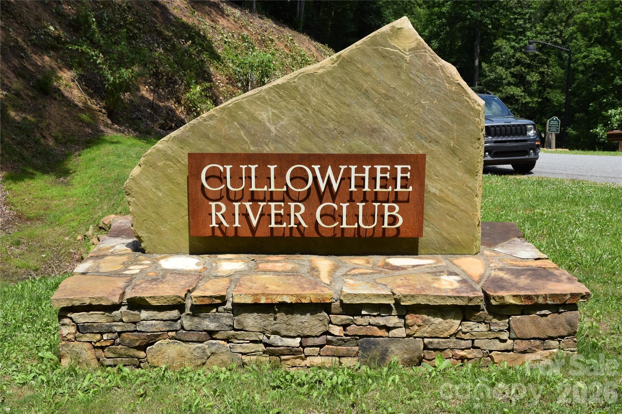 22 River Club Drive