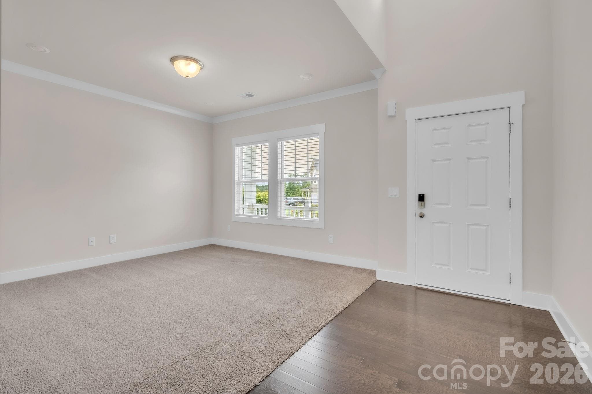 Single Family Residence at Simpsonville, photo 4 of 42