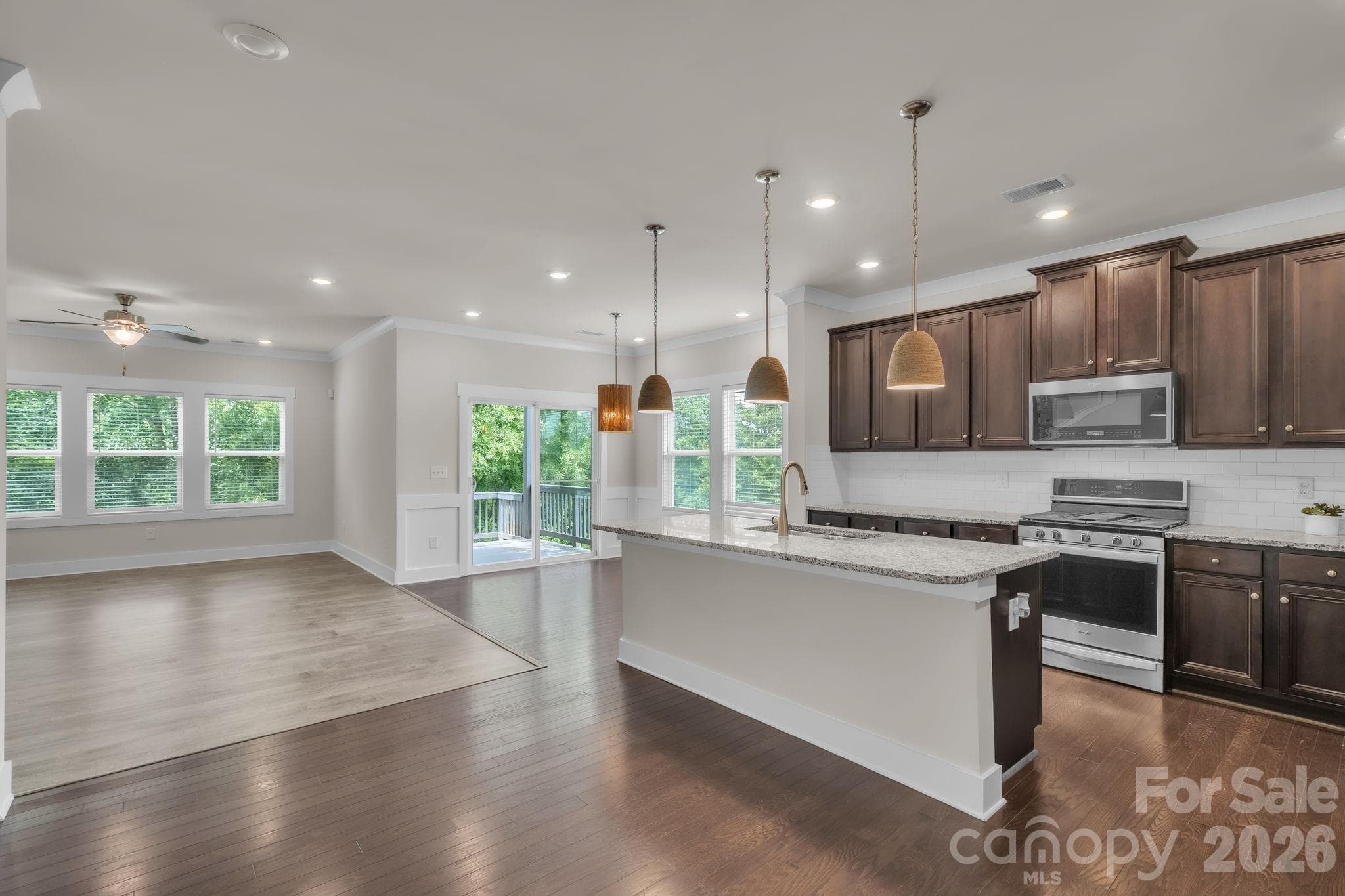 Single Family Residence at Simpsonville, photo 7 of 42
