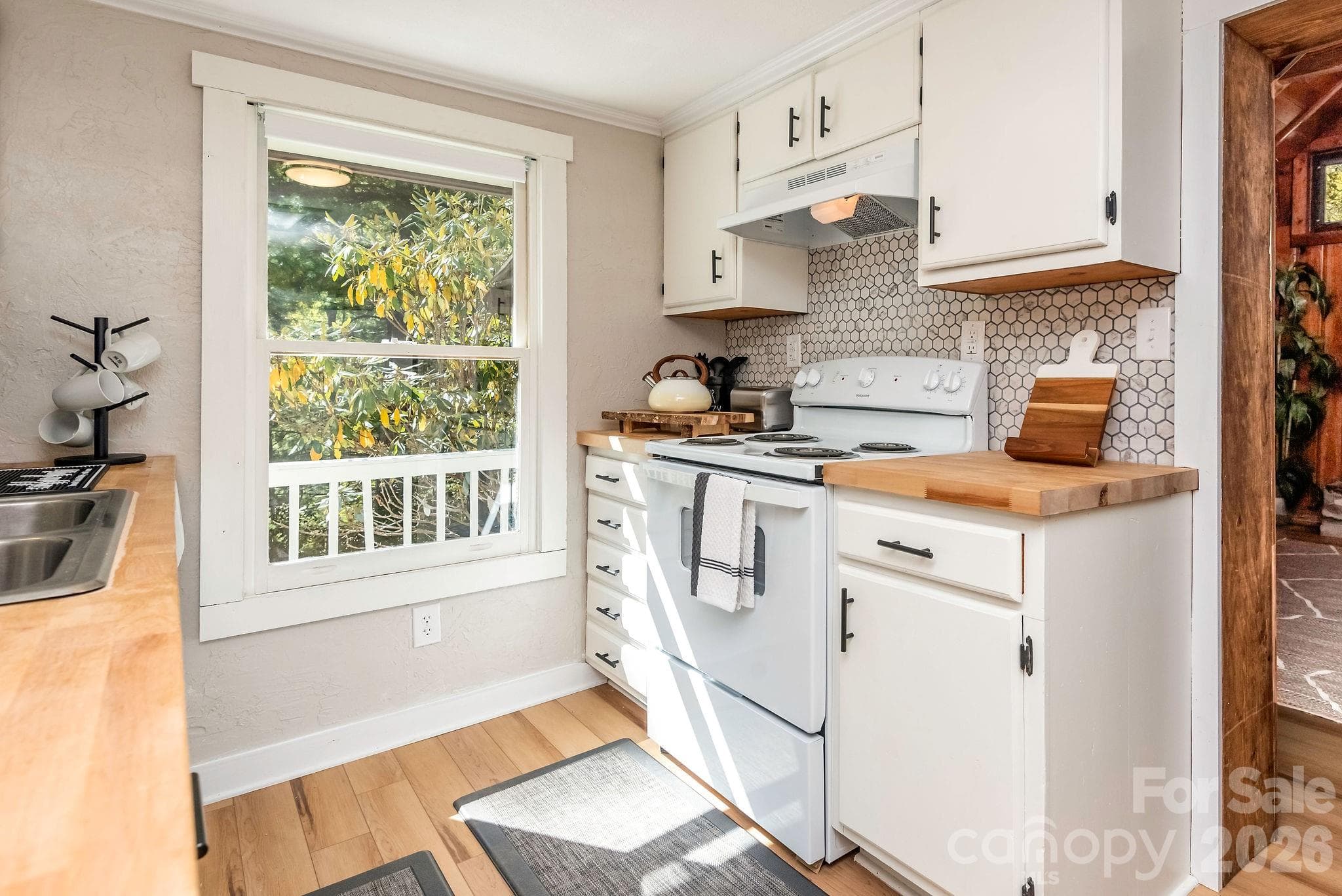 Single Family Residence at 284 Grady Winkler Road, Boone, photo 14 of 39