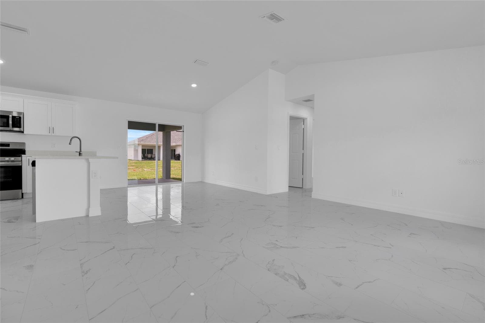 Dining room - 1808 NE 44TH ST, CAPE CORAL