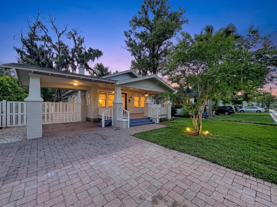 Single Family Residence at 806 JOHNSON AVE, LAKELAND, photo 2 of 50