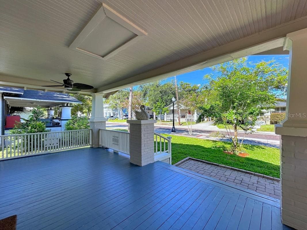 Single Family Residence at 806 JOHNSON AVE, LAKELAND, photo 9 of 50