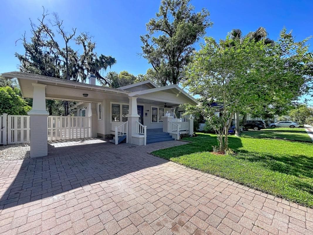 Single Family Residence at 806 JOHNSON AVE, LAKELAND, photo 13 of 50