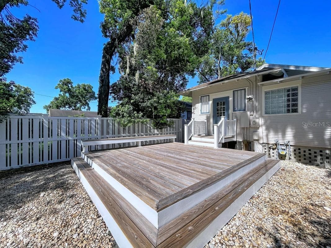 Single Family Residence at 806 JOHNSON AVE, LAKELAND, photo 15 of 50